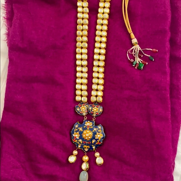 Necklace - Picture 1 of 6